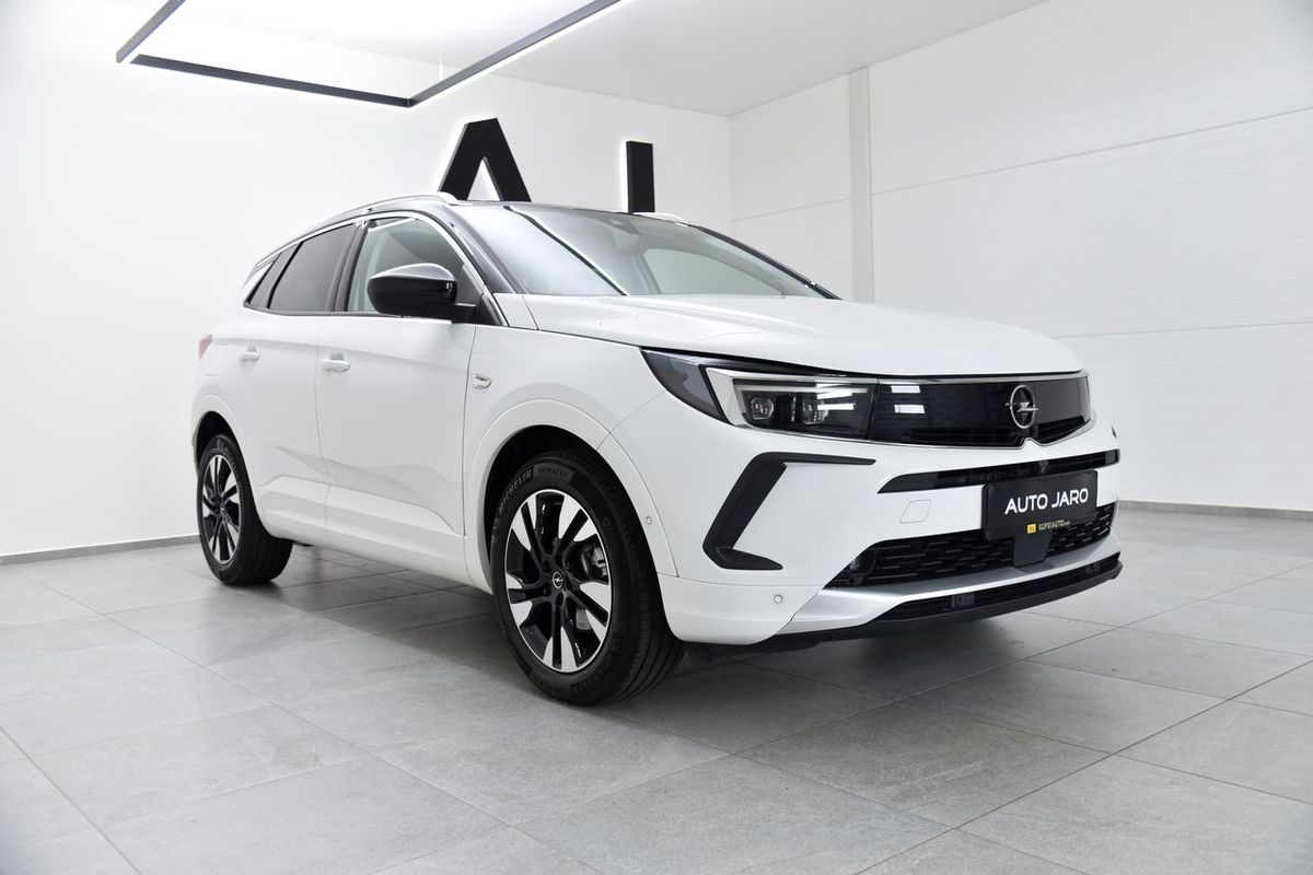 Opel Grandland 1.2 Ultimate A/T náhľad 4