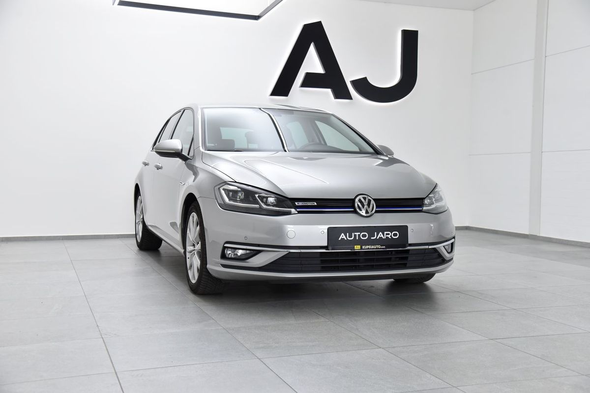Volkswagen Golf 1.5 TSI Highline DSG náhľad 3